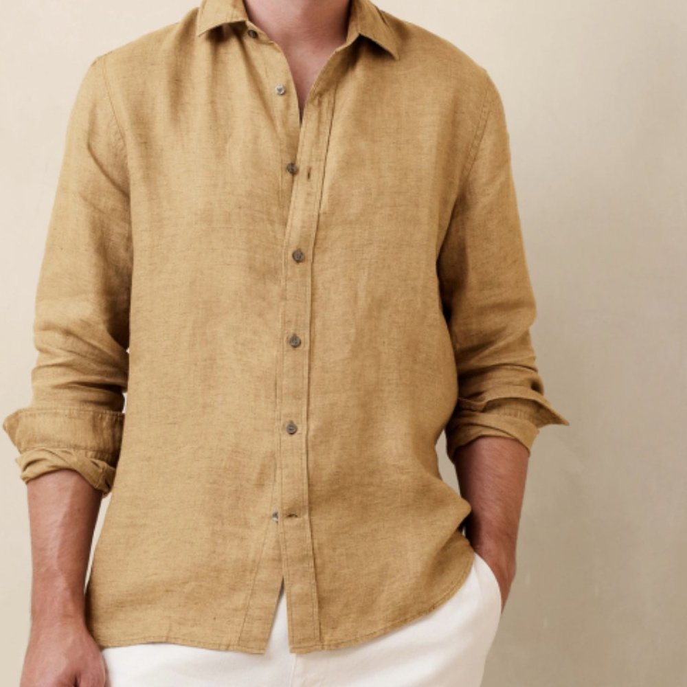 Men's Banana Republic Button Down, Size M